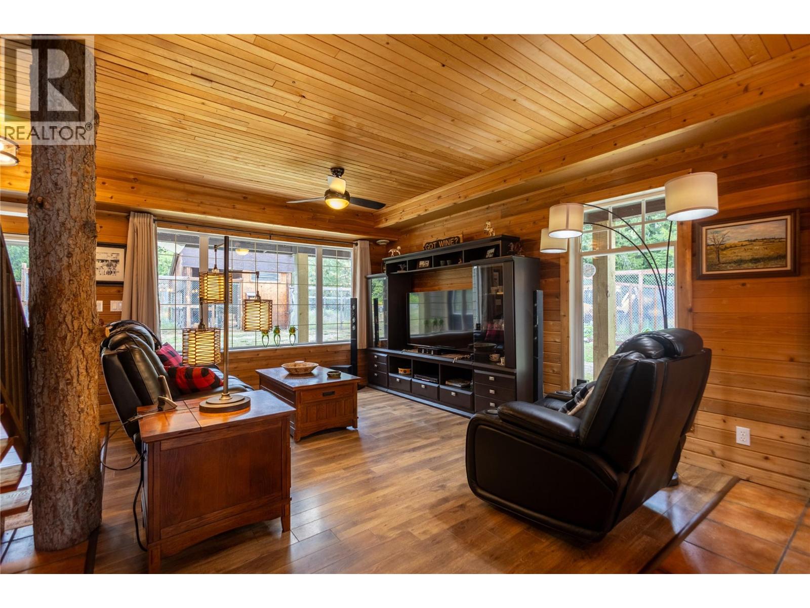 4453 Passmore Upper Road, Passmore, British Columbia  V0G 2J0 - Photo 6 - 10397813