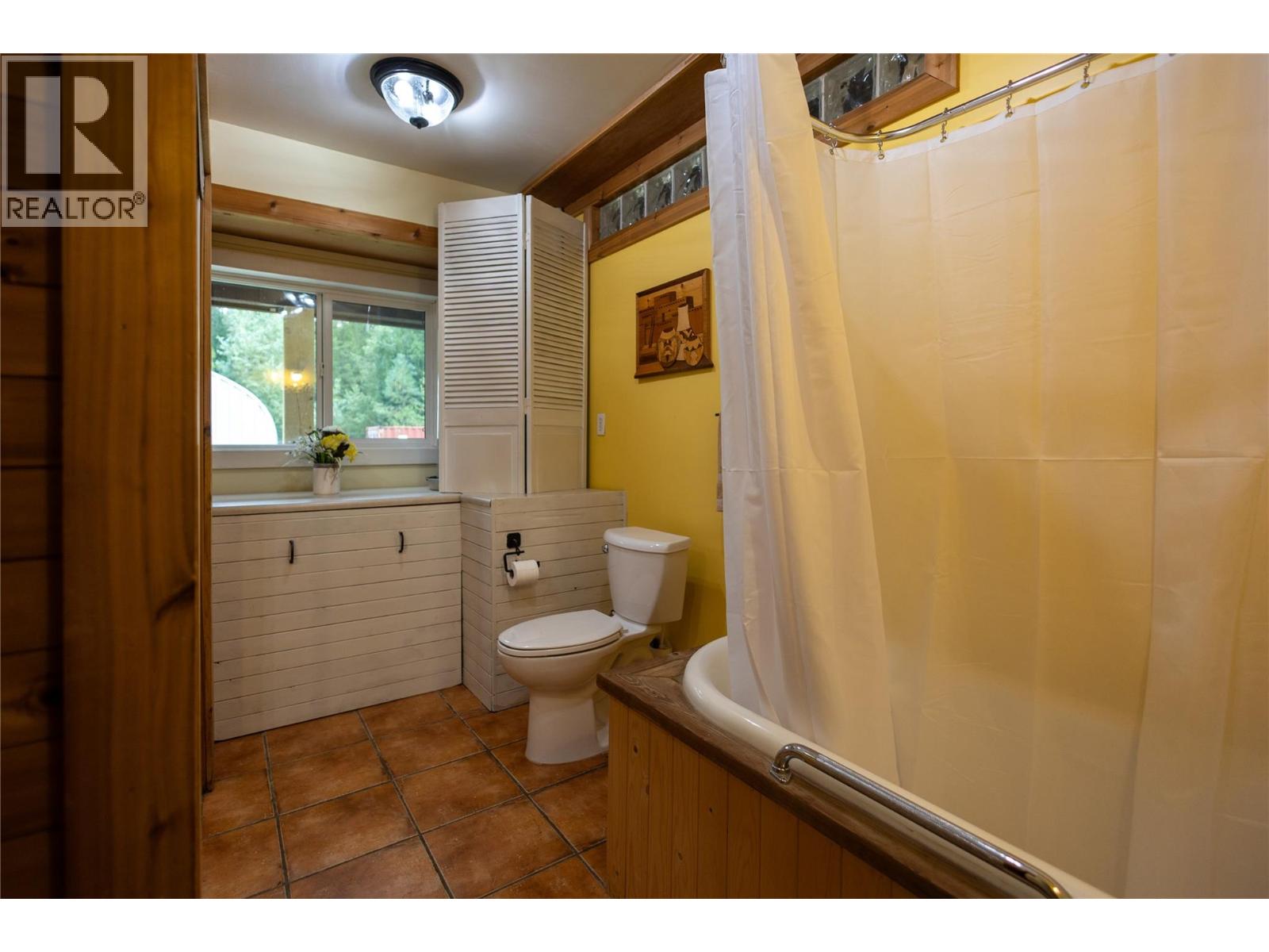 4453 Passmore Upper Road, Passmore, British Columbia  V0G 2J0 - Photo 15 - 10397813
