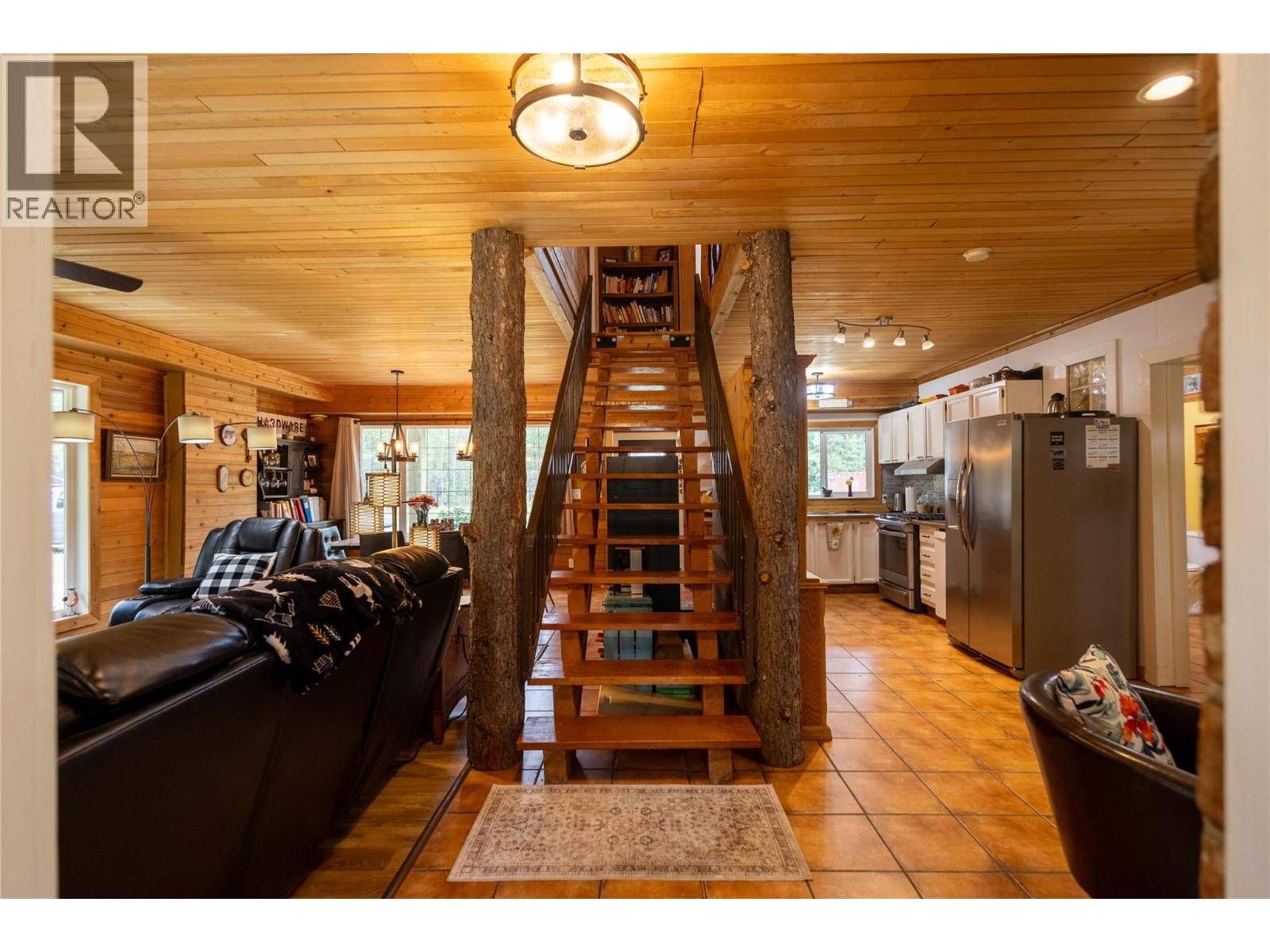 4453 Passmore Upper Road, Passmore, British Columbia  V0G 2J0 - Photo 19 - 10397813