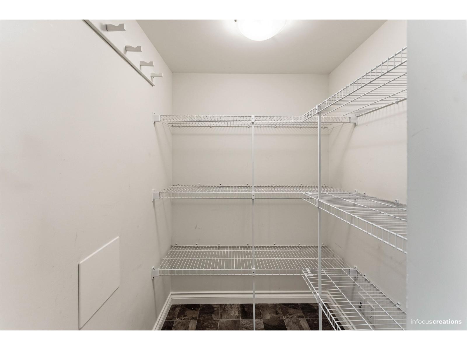 215 5650 201a Street Street, Langley, British Columbia V3A 0B3 - Photo 4 - R3156512