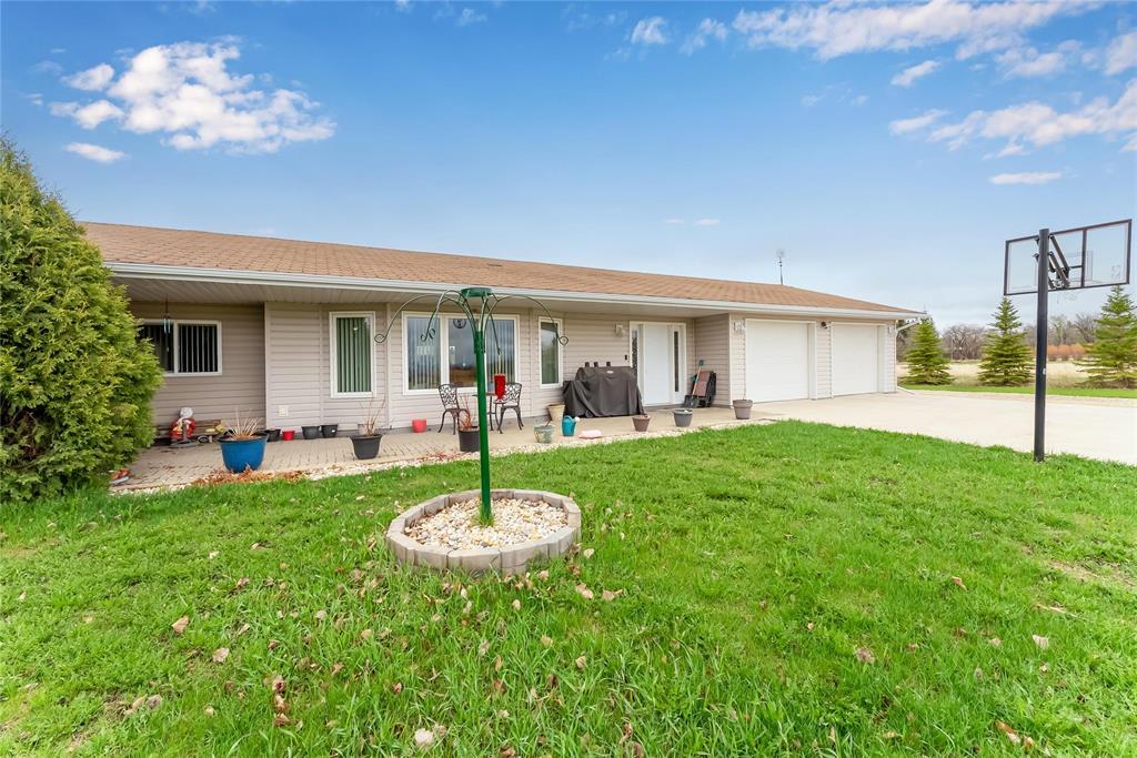 7 Willow Bay, Newton, Manitoba R0H 0X0 - Photo 0 - 202620692