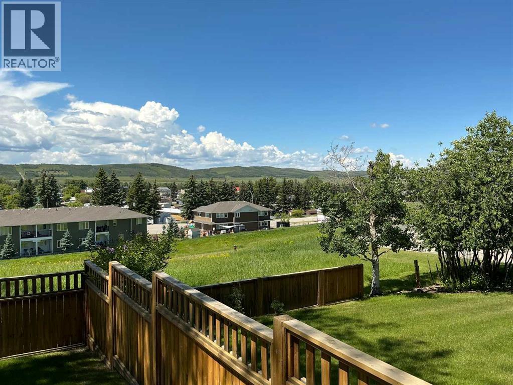 341 1 Avenue SE, Diamond Valley, Alberta  T0L 0H0 - Photo 5 - A2296785