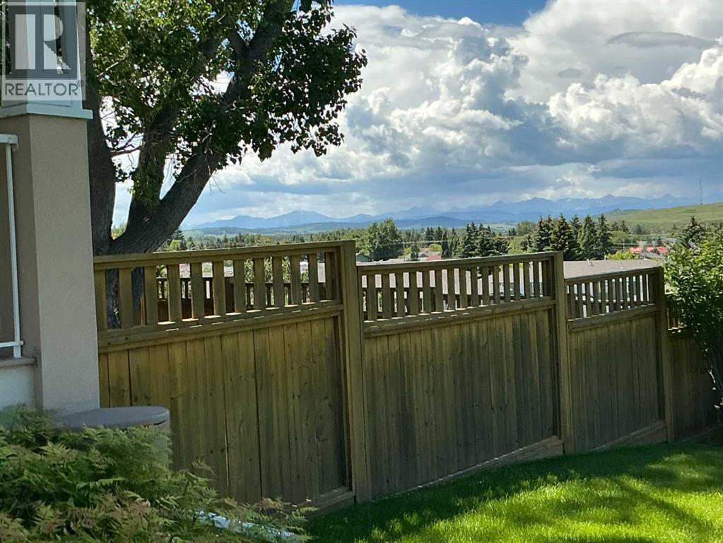 341 1 Avenue SE, Diamond Valley, Alberta  T0L 0H0 - Photo 3 - A2296785