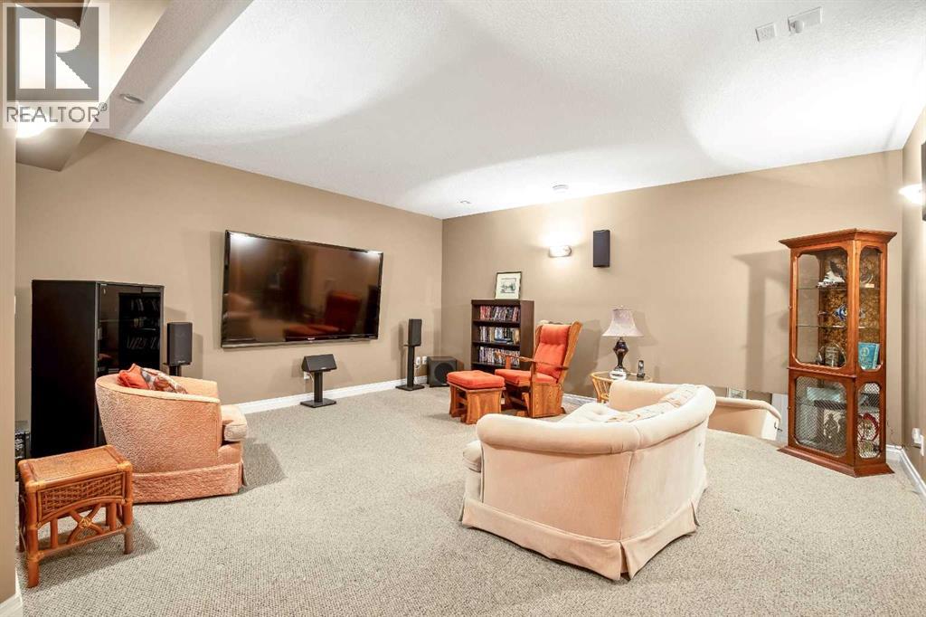 341 1 Avenue SE, Diamond Valley, Alberta  T0L 0H0 - Photo 40 - A2296785