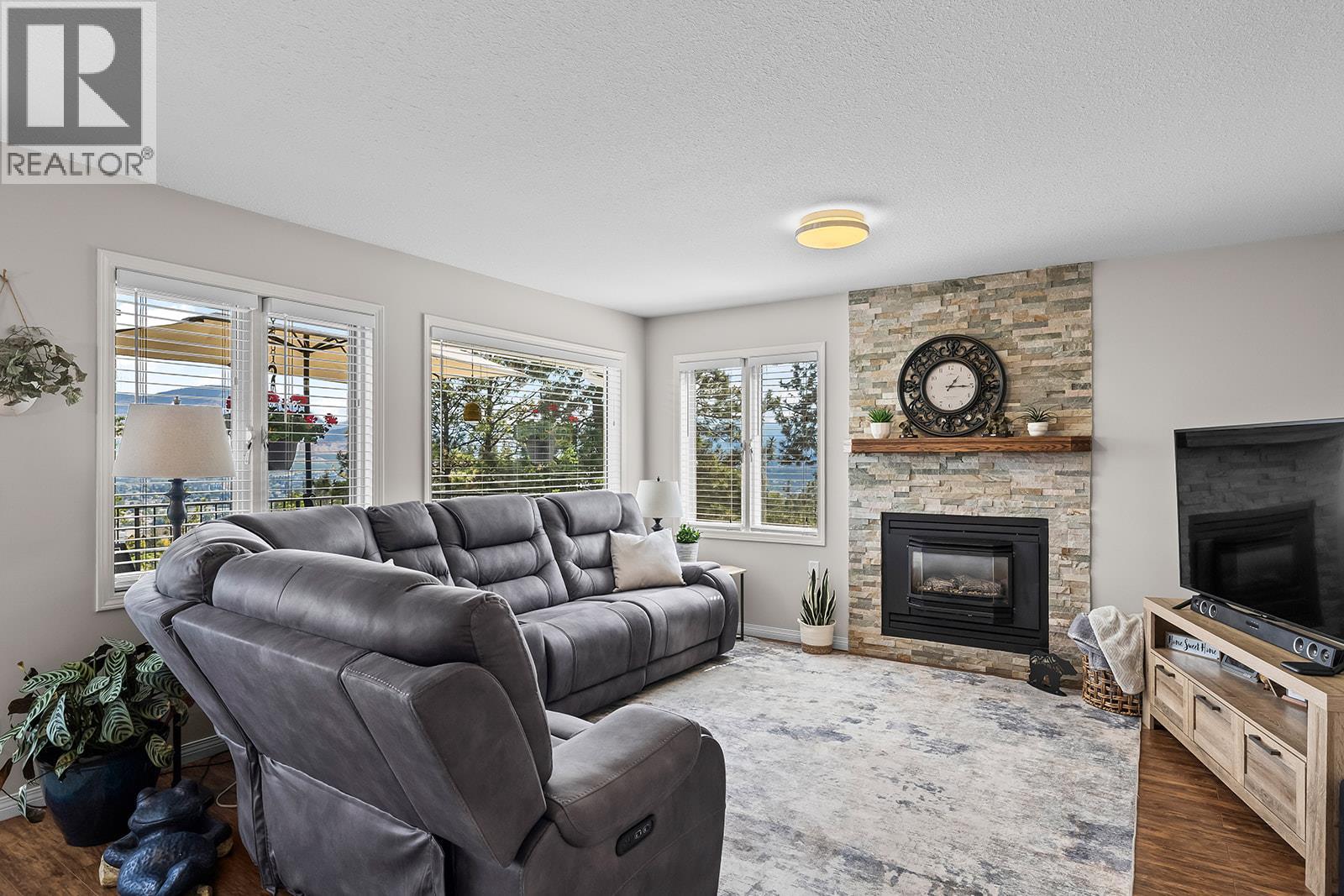 735 Nahanni Place, Kelowna, British Columbia  V1V 1N5 - Photo 14 - 10397955