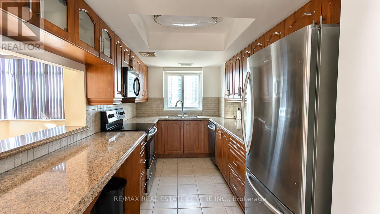 1515 - 300 Webb Drive, Mississauga, Ontario  L5B 3W3 - Photo 16 - W13660046