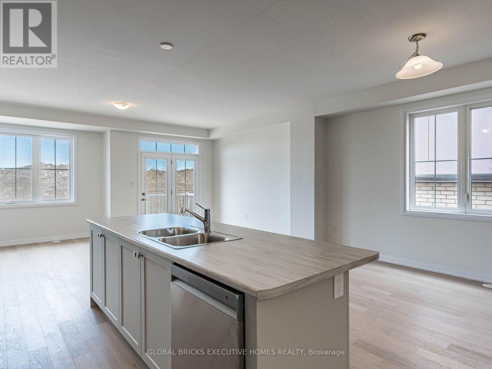 13 Central Market Drive, Haldimand, Ontario  N3W 0J3 - Photo 11 - X13684860
