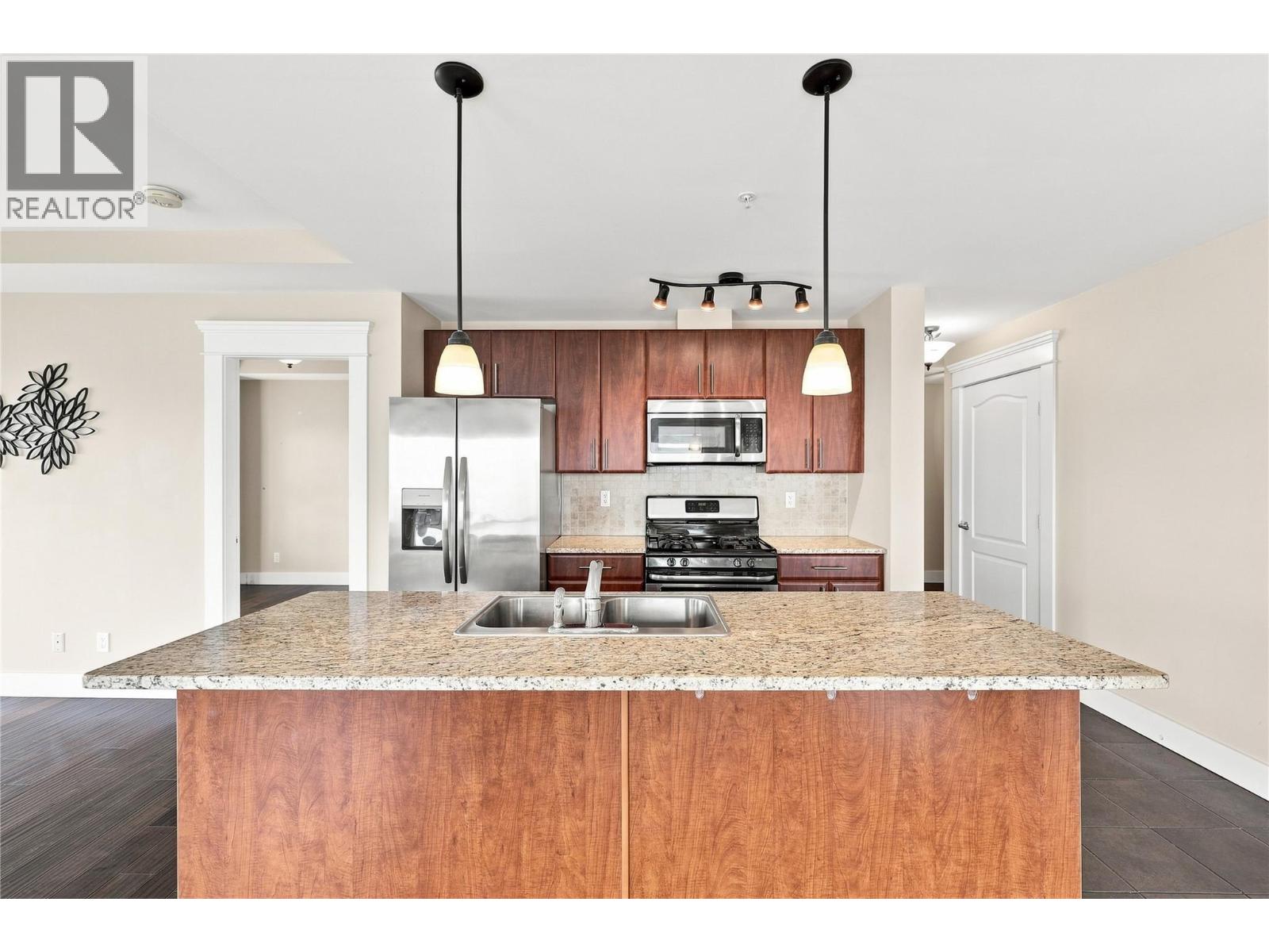 975 Victoria Street W Unit# 503, Kamloops, British Columbia  V2C 0C2 - Photo 9 - 10398044