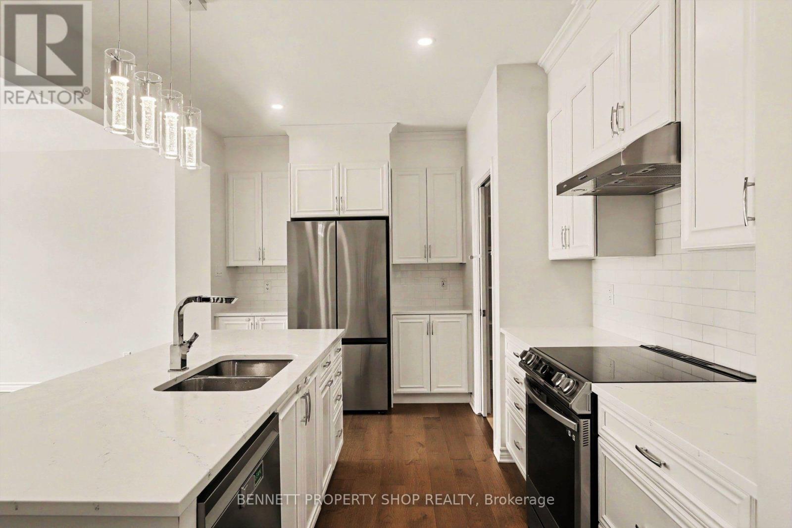 396 Ventoux Avenue, Ottawa, Ontario  K4A 5L9 - Photo 9 - X13684786
