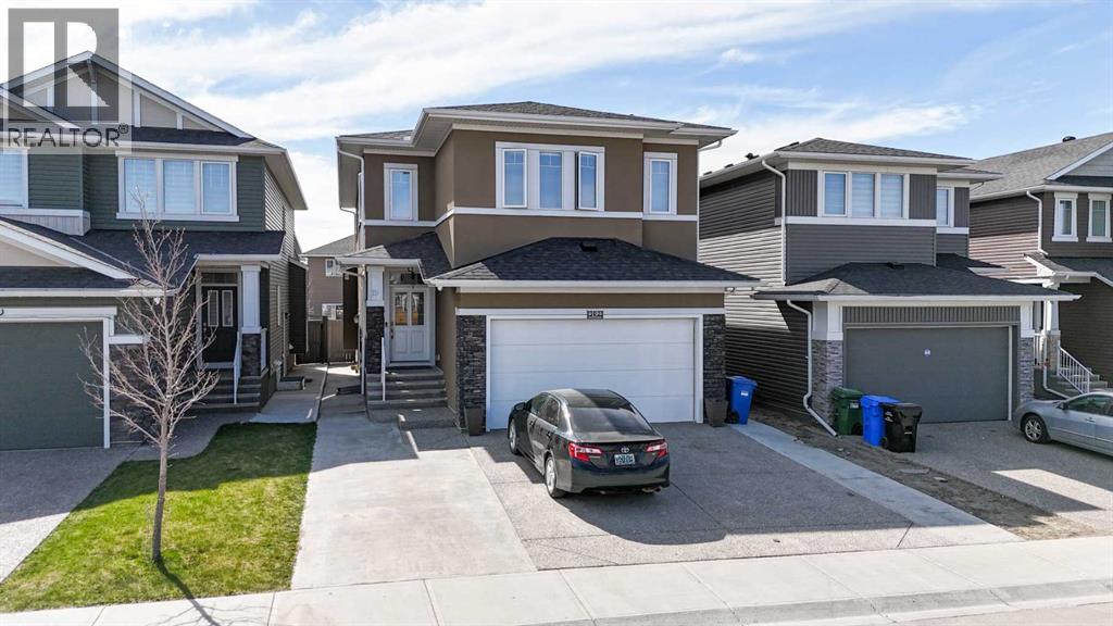 19 Red Sky Gardens NE, Calgary, Alberta  T3N 1M9 - Photo 2 - A2311468