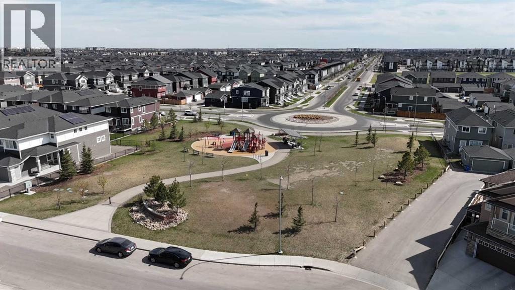 19 Red Sky Gardens NE, Calgary, Alberta  T3N 1M9 - Photo 5 - A2311468