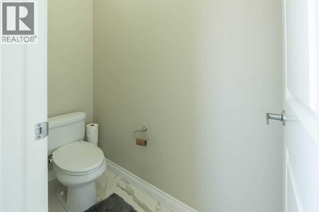 19 Red Sky Gardens NE, Calgary, Alberta  T3N 1M9 - Photo 32 - A2311468