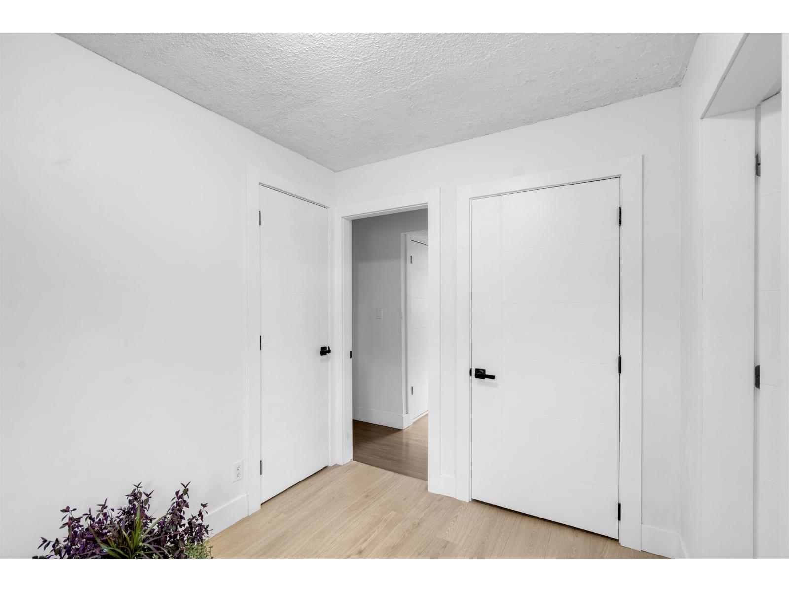 33040 Arbutus Avenue, Mission, British Columbia  V2V 2R8 - Photo 5 - R3156201