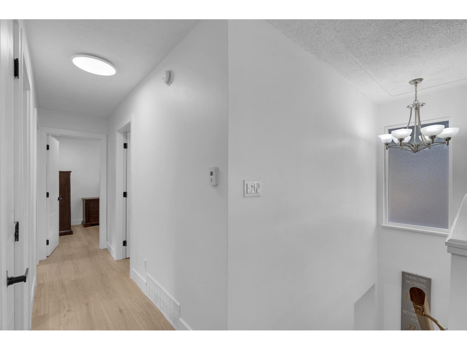 33040 Arbutus Avenue, Mission, British Columbia  V2V 2R8 - Photo 6 - R3156201