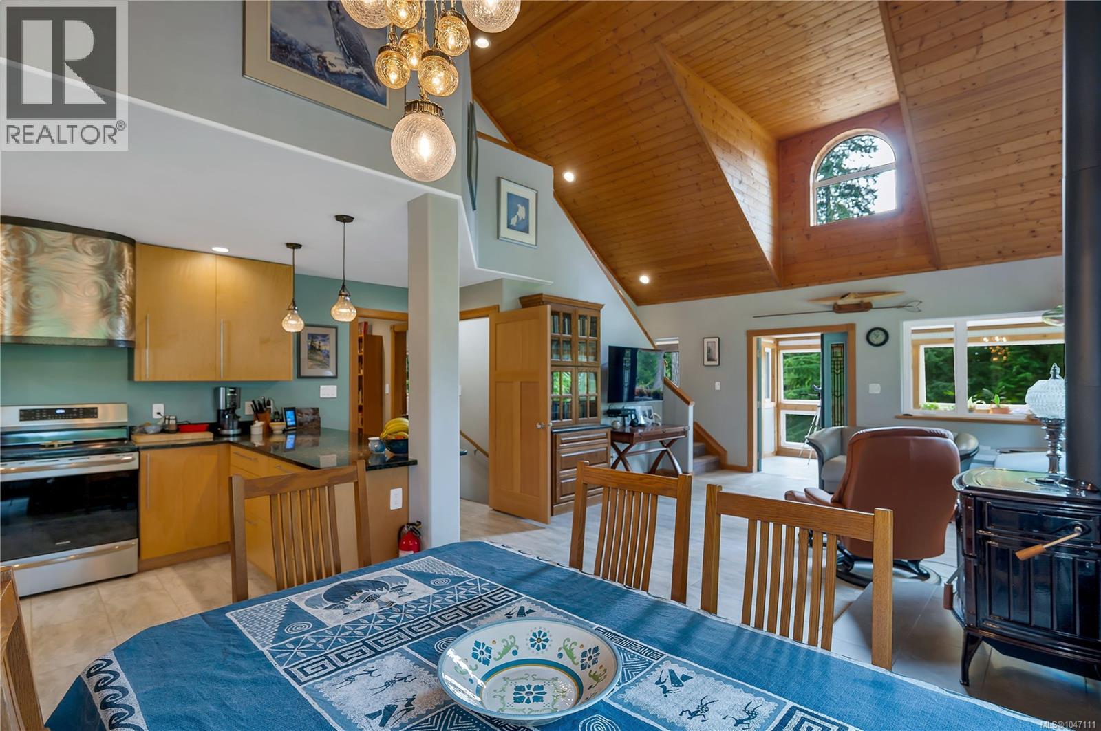 799 Smiths Rd, Quadra Island, British Columbia  V0P 1N0 - Photo 22 - 1047111