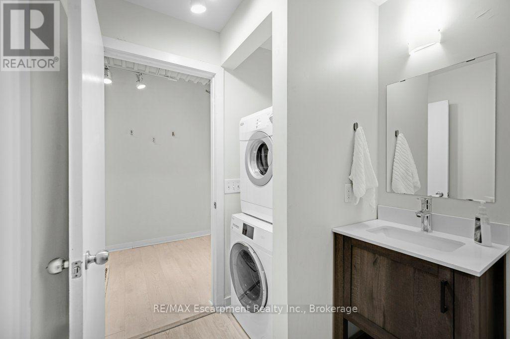 107 - 66 Bay Street S, Hamilton, Ontario  L8P 4Z6 - Photo 8 - X13685022