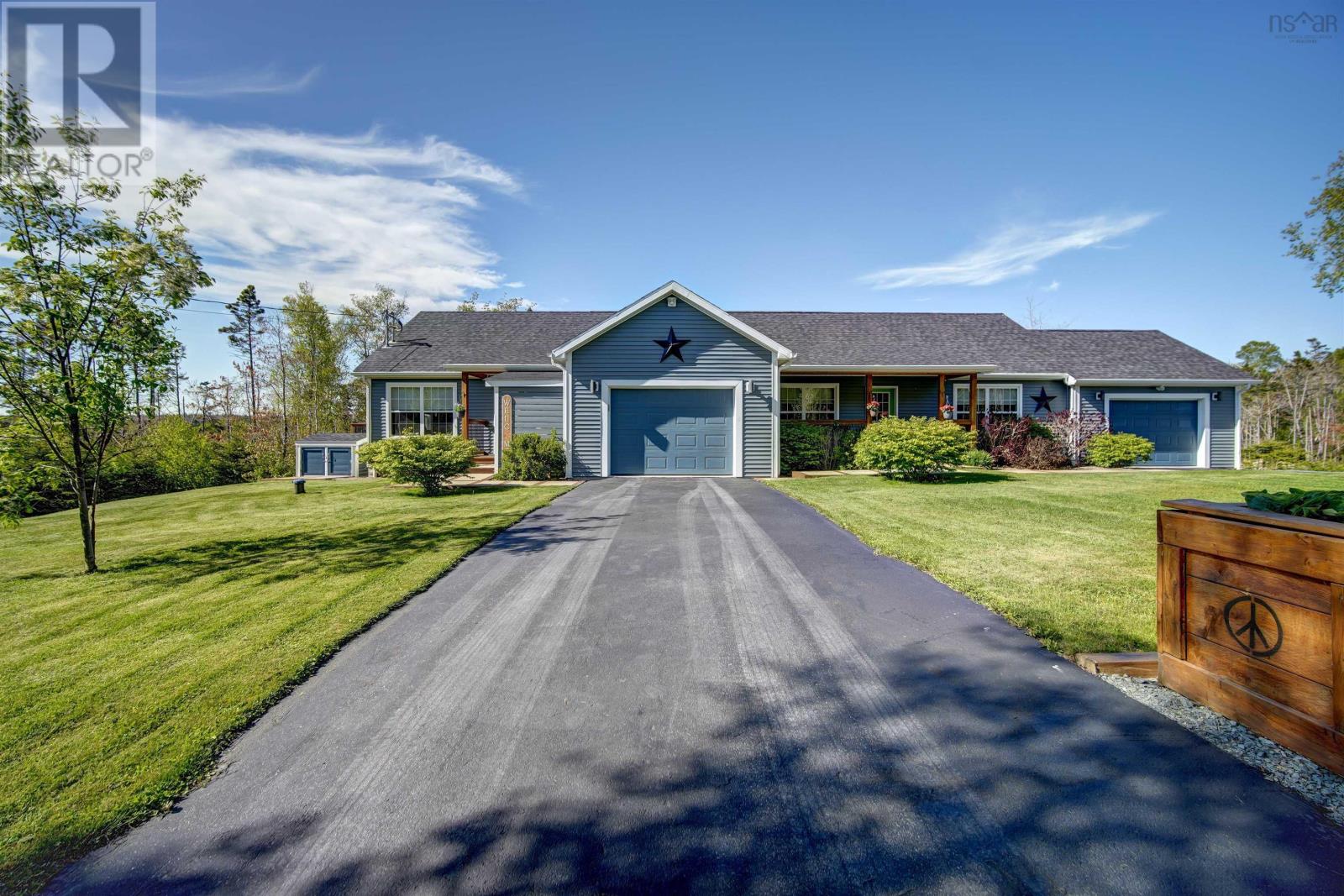 27/29 Pioneer Hill, Whites Lake, Nova Scotia