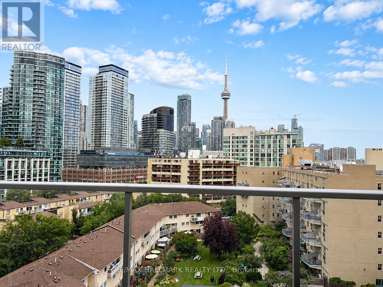 905 - 90 STADIUM ROAD, Toronto, Ontario