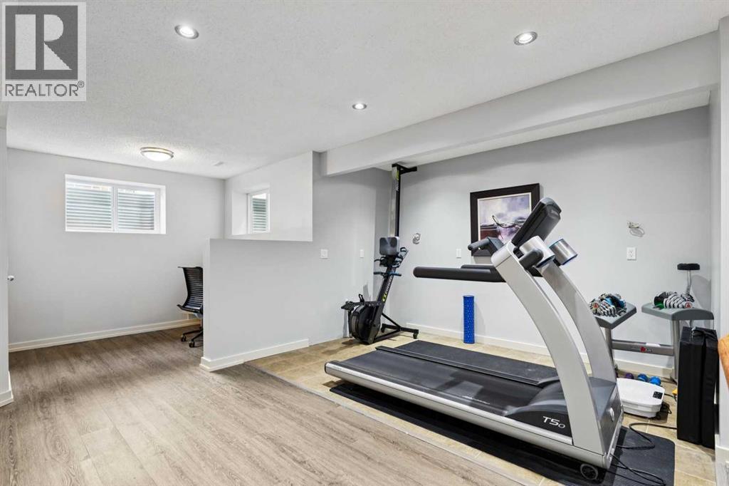 572 West Creek Point, Chestermere, Alberta  T1X 1T3 - Photo 28 - A2321420