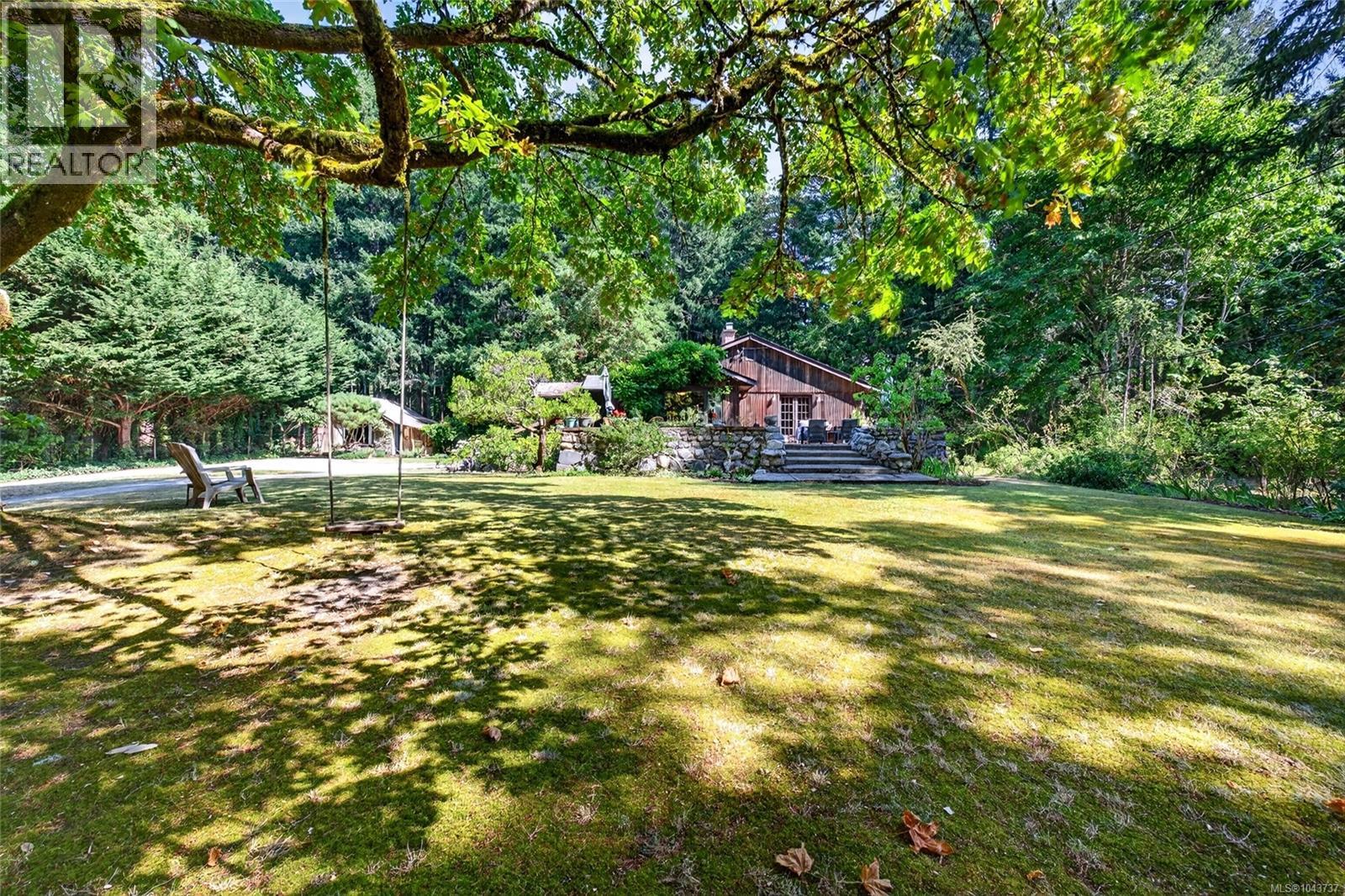 1390 Laurel Rd, North Saanich, British Columbia  V8L 5K8 - Photo 3 - 1043737