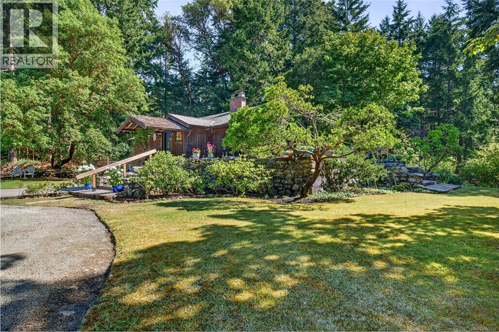 1390 Laurel Rd, North Saanich, British Columbia  V8L 5K8 - Photo 4 - 1043737