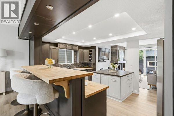 3605 Kerry Park Road SW, Calgary, Alberta  T3E 4S5 - Photo 9 - A2337050
