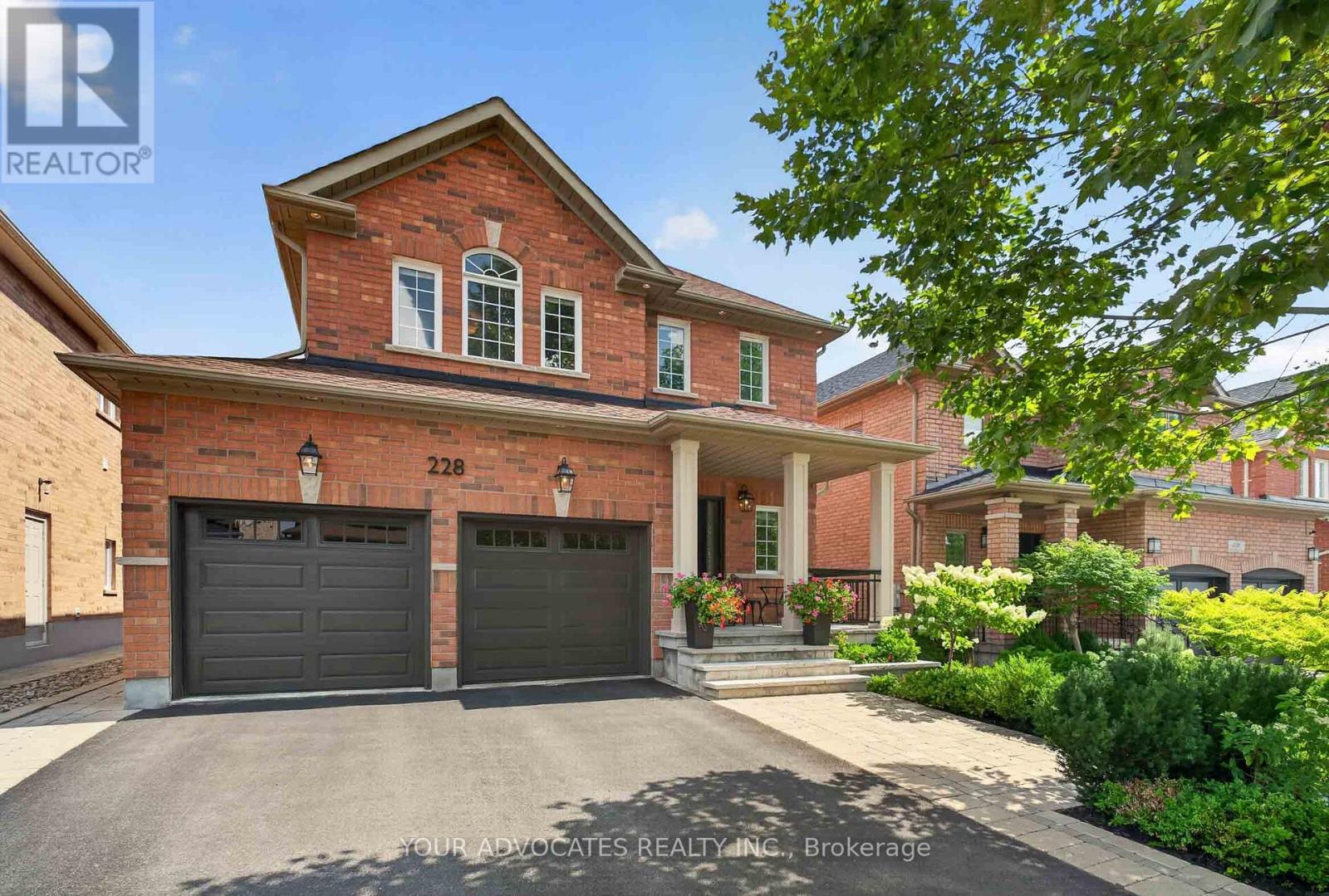 228 Twin Hills Acres, Vaughan, Ontario  L4H 0H4 - Photo 1 - N13684972