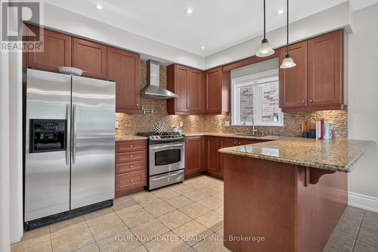 228 Twin Hills Acres, Vaughan, Ontario  L4H 0H4 - Photo 9 - N13684972