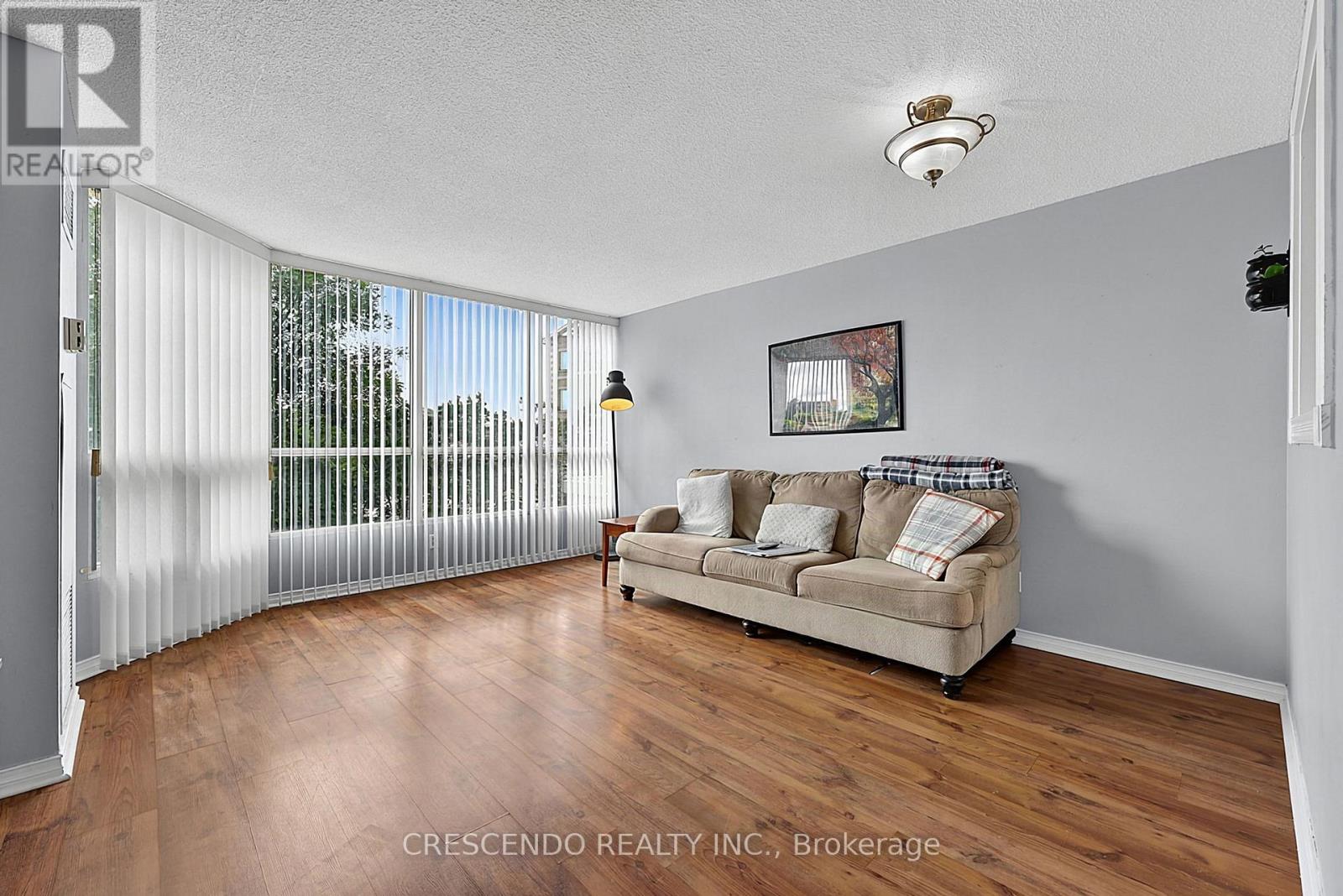 201 - 100 Millside Drive, Milton, Ontario  L9T 5E2 - Photo 10 - W13684990