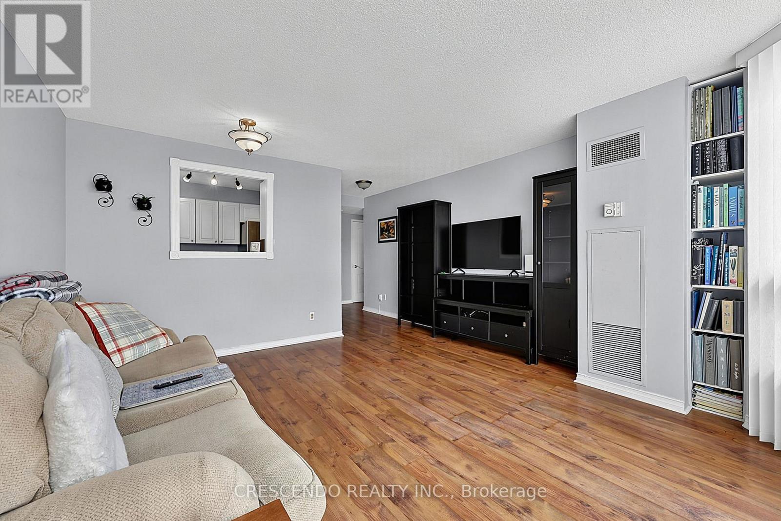 201 - 100 Millside Drive, Milton, Ontario  L9T 5E2 - Photo 12 - W13684990
