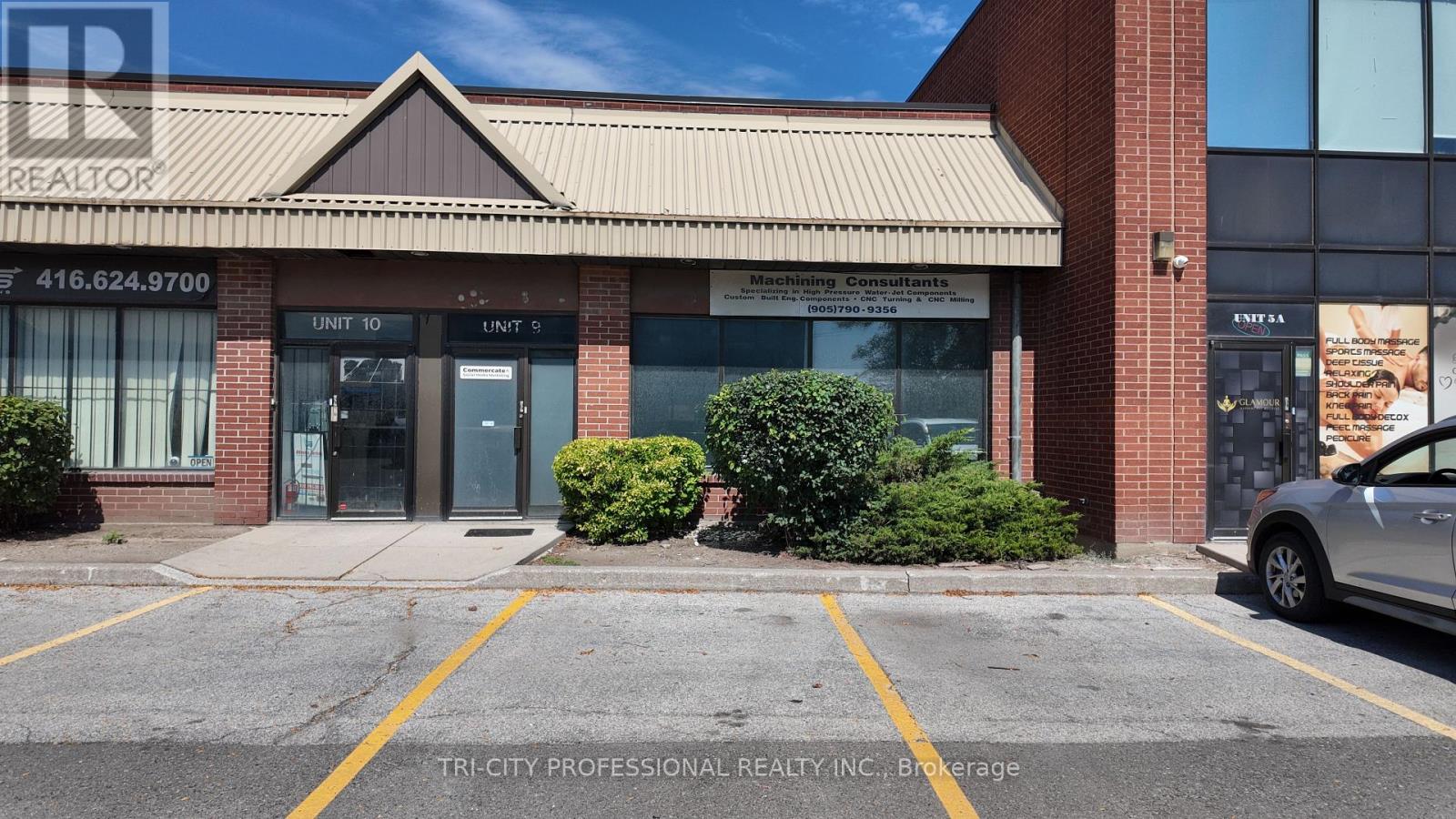 9 - 30 INTERMODAL DRIVE, Brampton, Ontario
