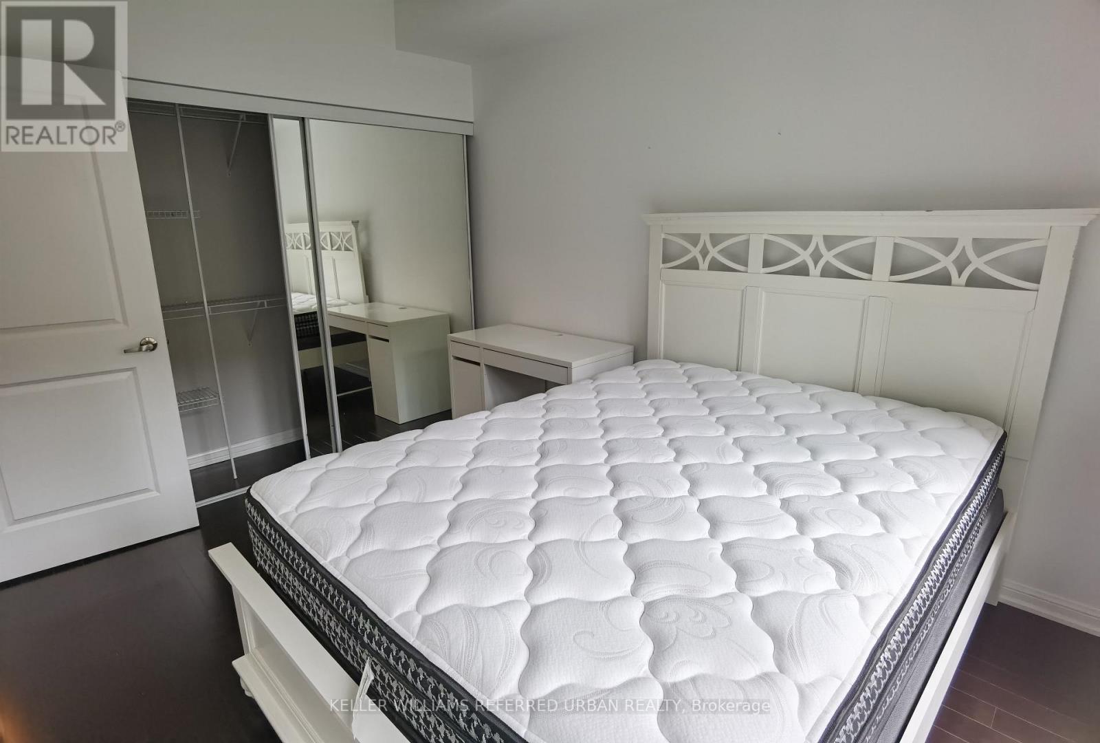 422 - 35 Hayden Street, Toronto, Ontario  M4Y 3C3 - Photo 8 - C13682678