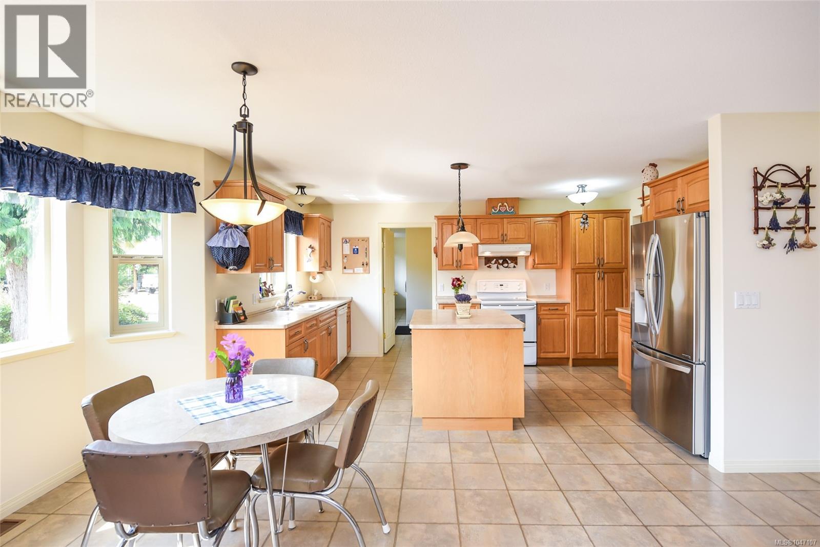 1131 Hecker Rd, Merville, British Columbia  V0R 2M0 - Photo 45 - 1047107