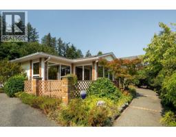 7436 East Saanich Rd, Central Saanich, British Columbia
