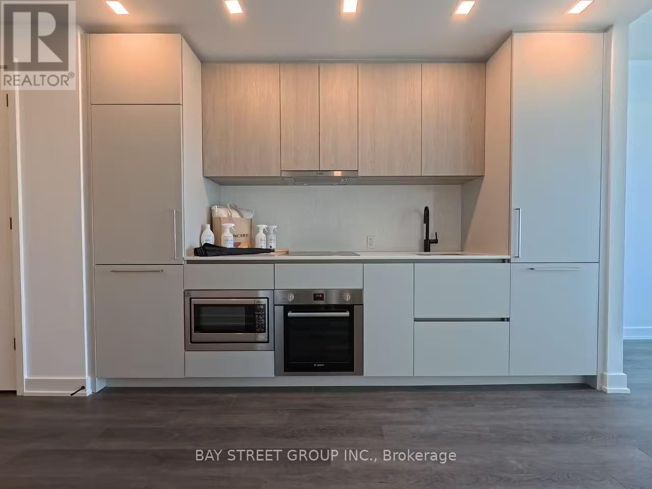 4710 - 609 Sherbourne Street, Toronto, Ontario  M4X 0A4 - Photo 7 - C13683012