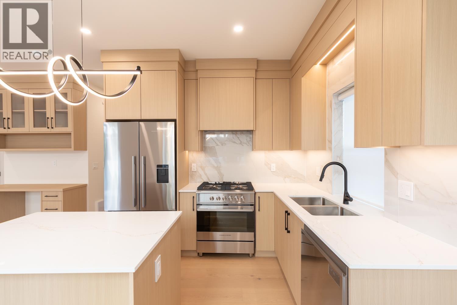 2 3615 Turner Street, Vancouver, British Columbia  V5K 2J2 - Photo 9 - R3156505