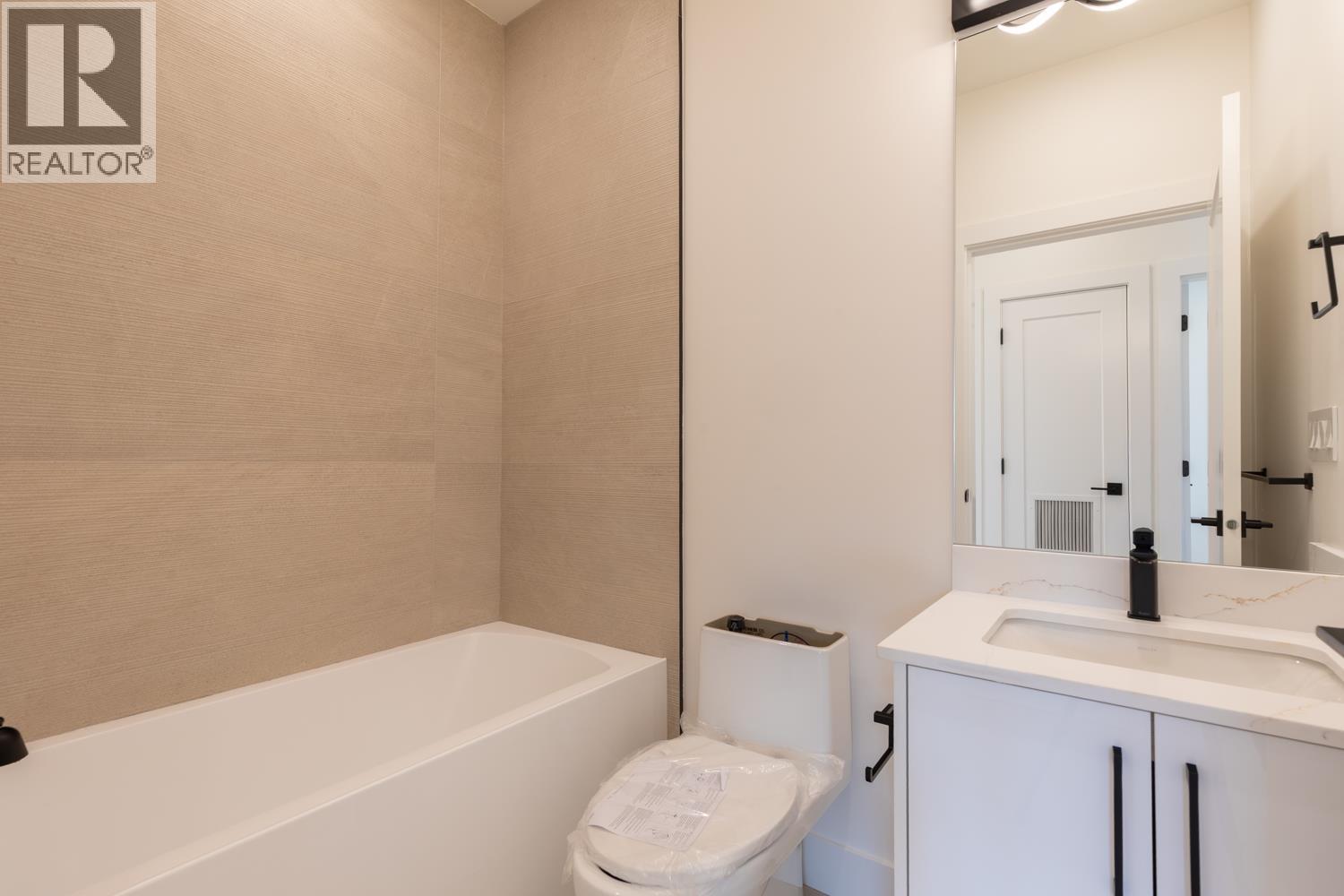 3 3615 Turner Street, Vancouver, British Columbia  V5K 2J2 - Photo 16 - R3156506