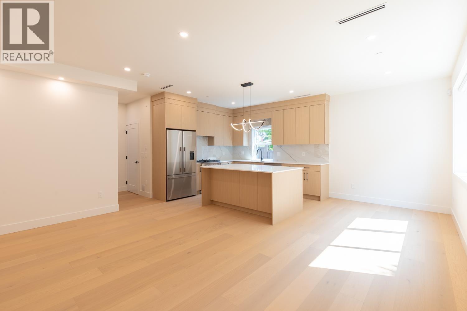 3 3615 Turner Street, Vancouver, British Columbia  V5K 2J2 - Photo 6 - R3156506