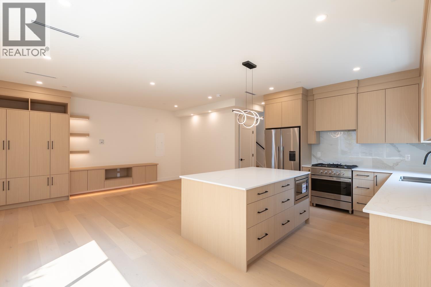 3 3615 Turner Street, Vancouver, British Columbia  V5K 2J2 - Photo 8 - R3156506