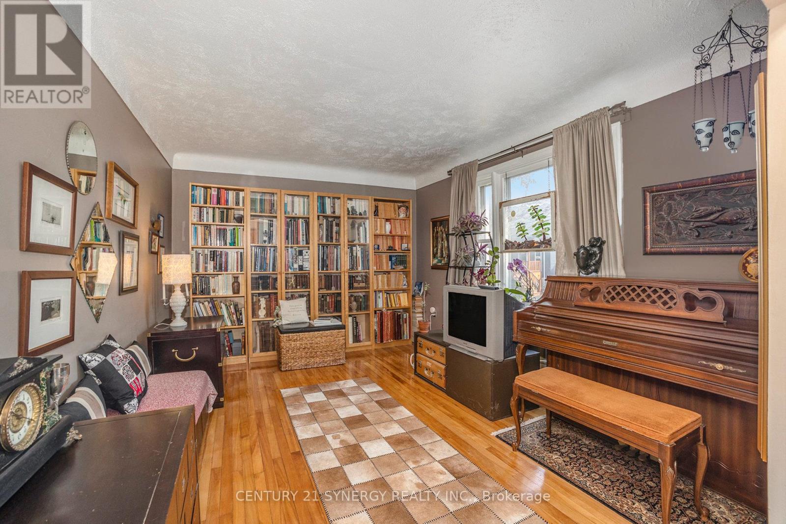 327 Richelieu Avenue, Ottawa, Ontario K1L 6J8 - Photo 11 - X12746712