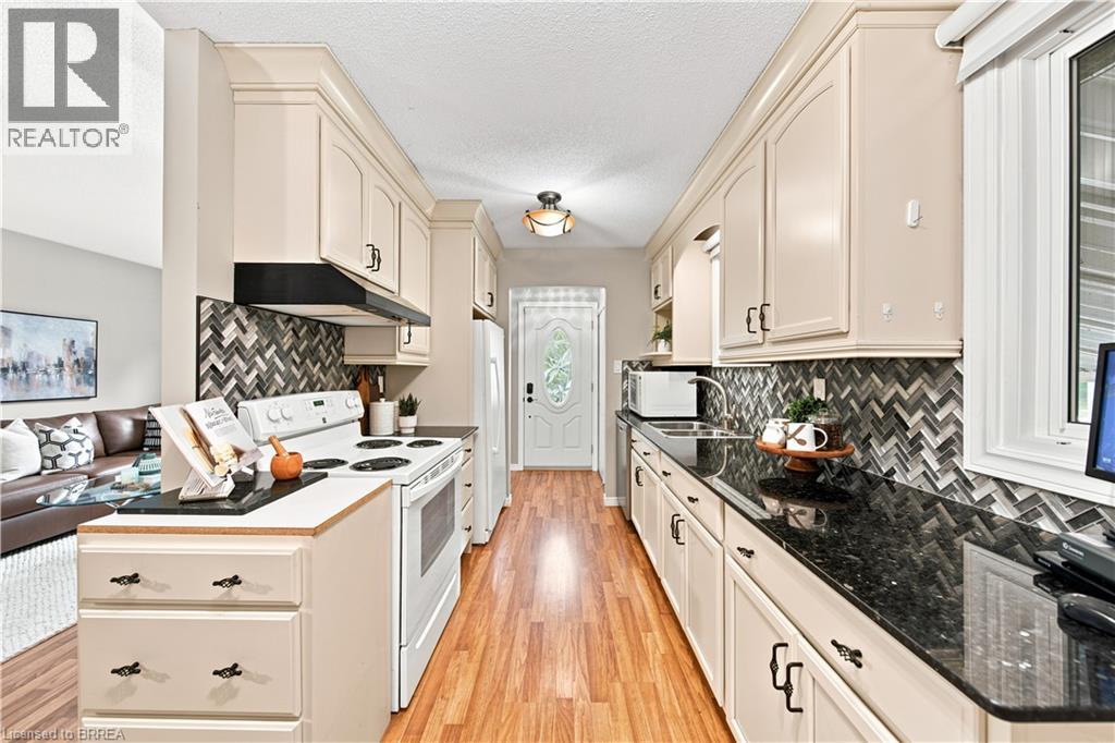 58 Amelia Street, Paris, Ontario  N3L 1Z6 - Photo 5 - 40842916