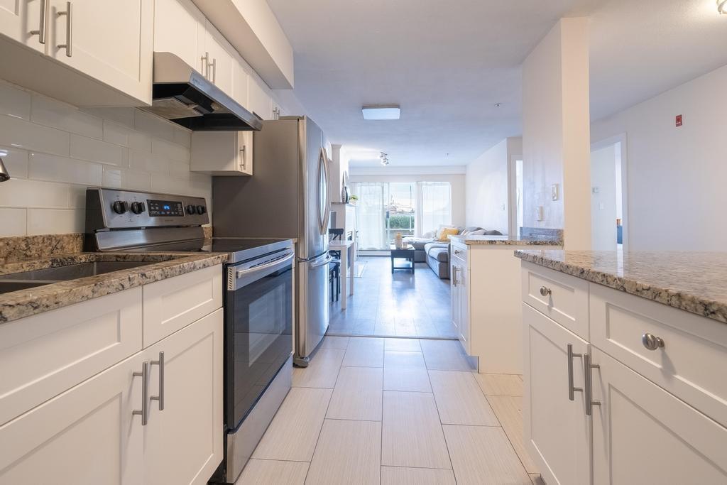 108 15233 Pacific Avenue, White Rock, British Columbia  V4B 1P8 - Photo 6 - R3140900