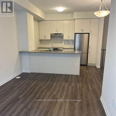 81 - 39 Honeycrisp Crescent, Vaughan, Ontario  L4K 0N6 - Photo 3 - N13685104