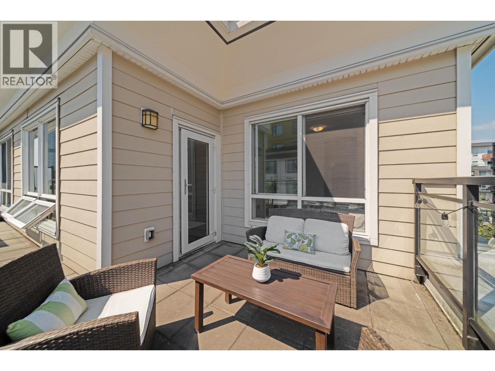 405 630 Como Lake Avenue, Coquitlam, British Columbia  V3J 0E4 - Photo 9 - R3156180