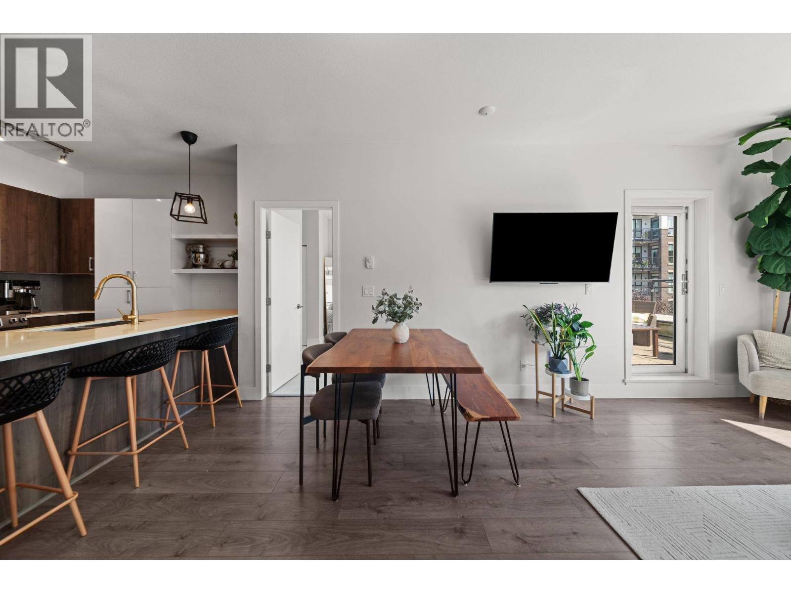 405 630 Como Lake Avenue, Coquitlam, British Columbia  V3J 0E4 - Photo 5 - R3156180