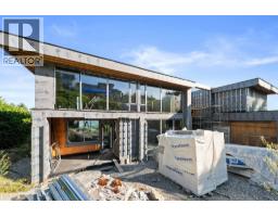 1424 SANDHURST PLACE, West Vancouver, British Columbia