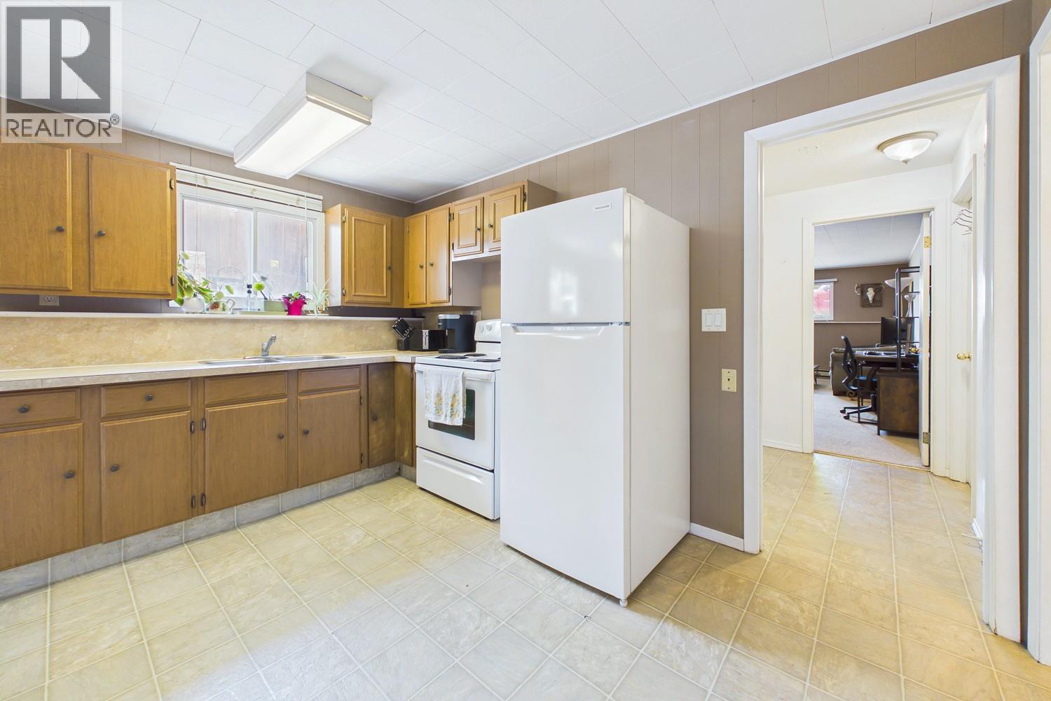 747 Hollywood Road S, Kelowna, British Columbia  V1X 5N1 - Photo 28 - 10397986
