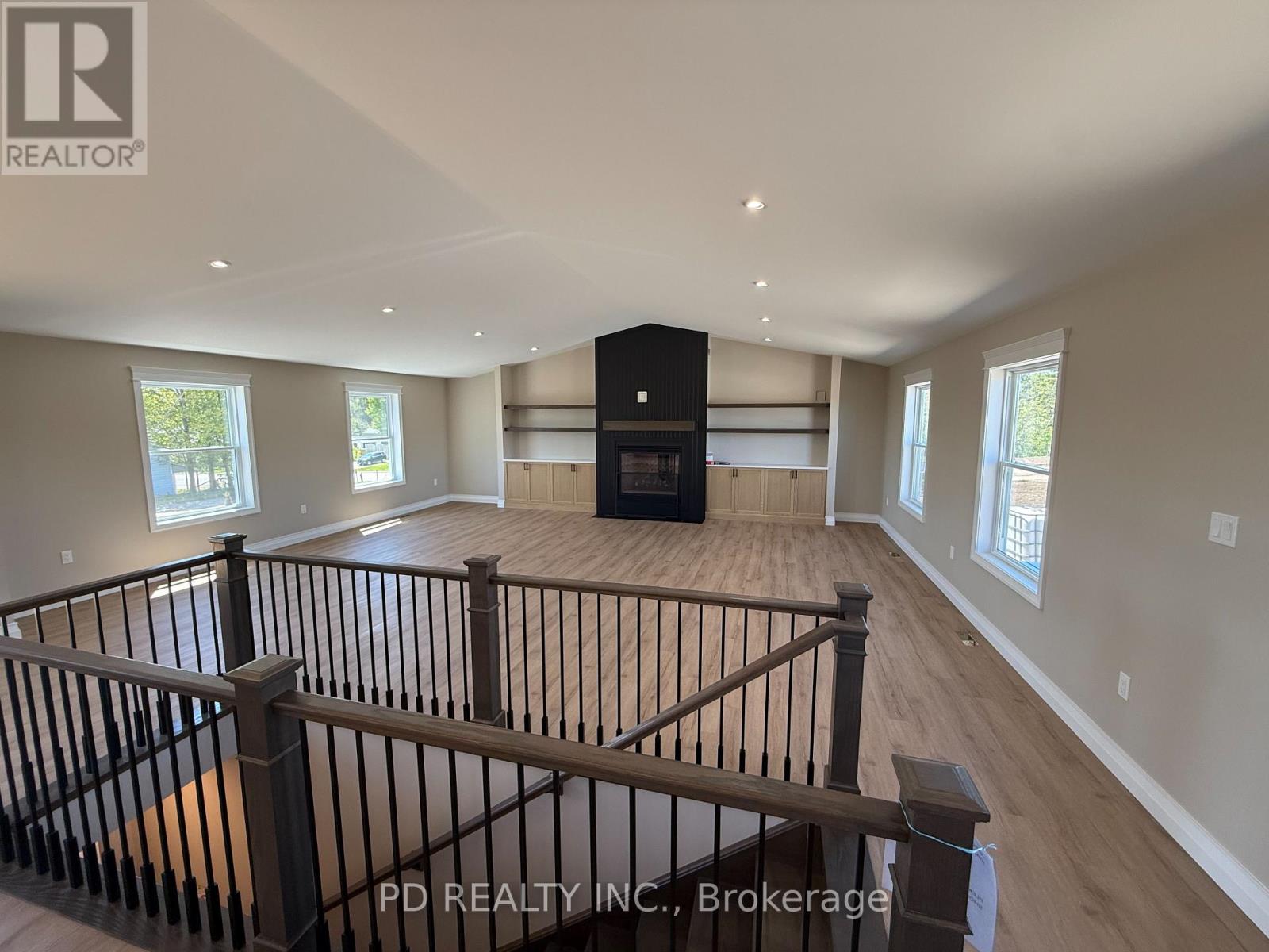 2467 Queen Mary Street, Cavan Monaghan, Ontario  L0A 1C0 - Photo 19 - X12954766