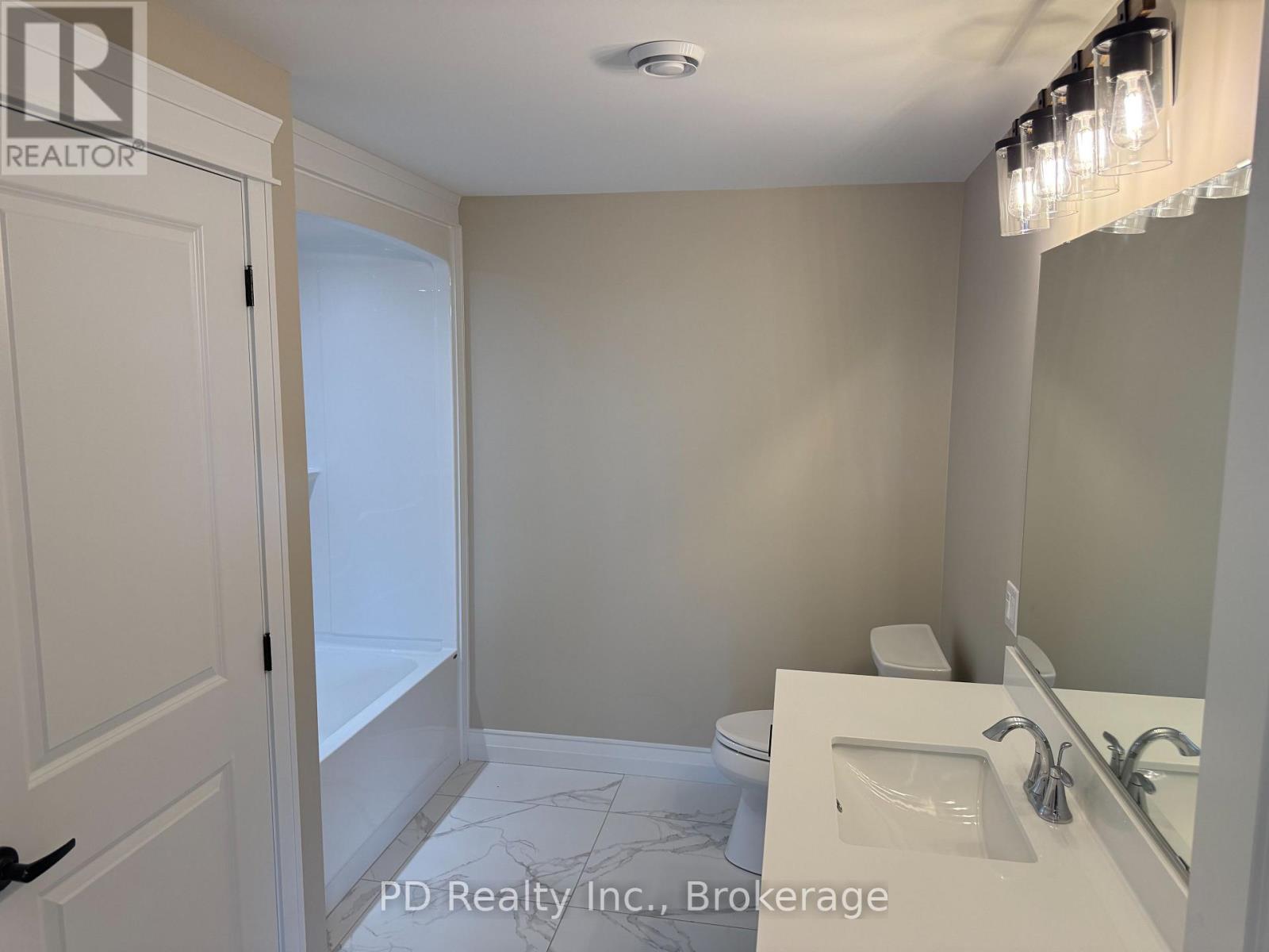 2467 Queen Mary Street, Cavan Monaghan, Ontario  L0A 1C0 - Photo 39 - X12954766