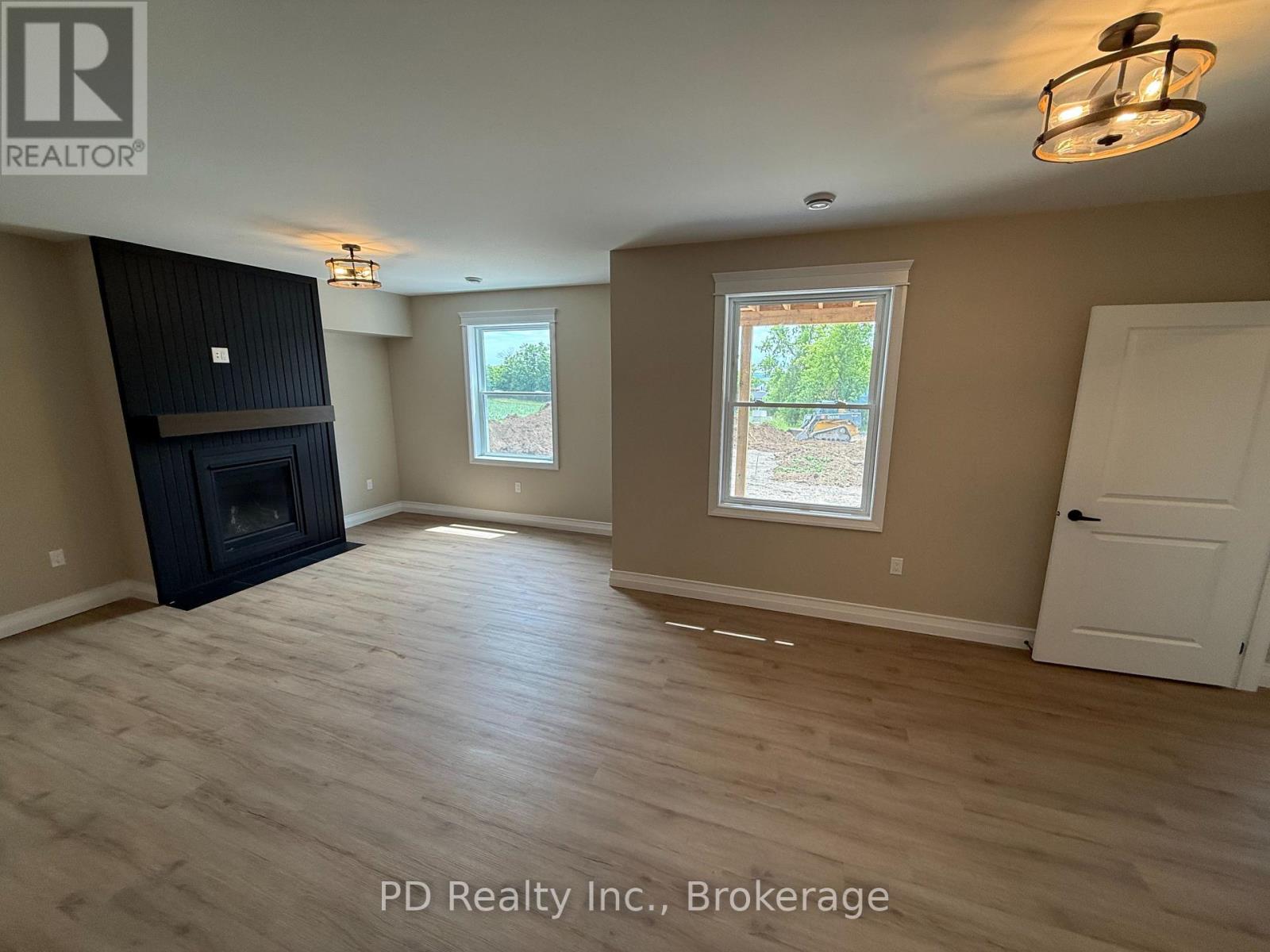 2467 Queen Mary Street, Cavan Monaghan, Ontario  L0A 1C0 - Photo 40 - X12954766